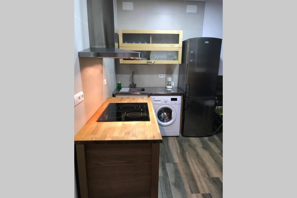 Апартаменти Bonito Apartamento Junto A Paseo De La Bomba Гранада Екстер'єр фото