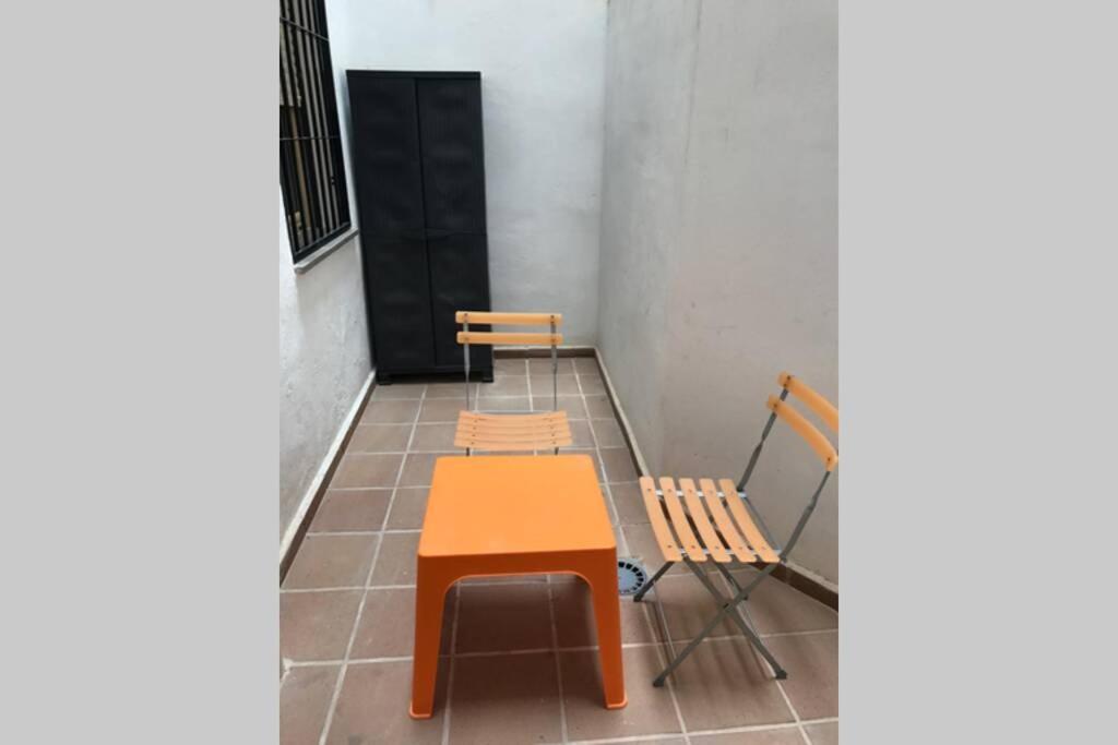 Апартаменти Bonito Apartamento Junto A Paseo De La Bomba Гранада Екстер'єр фото