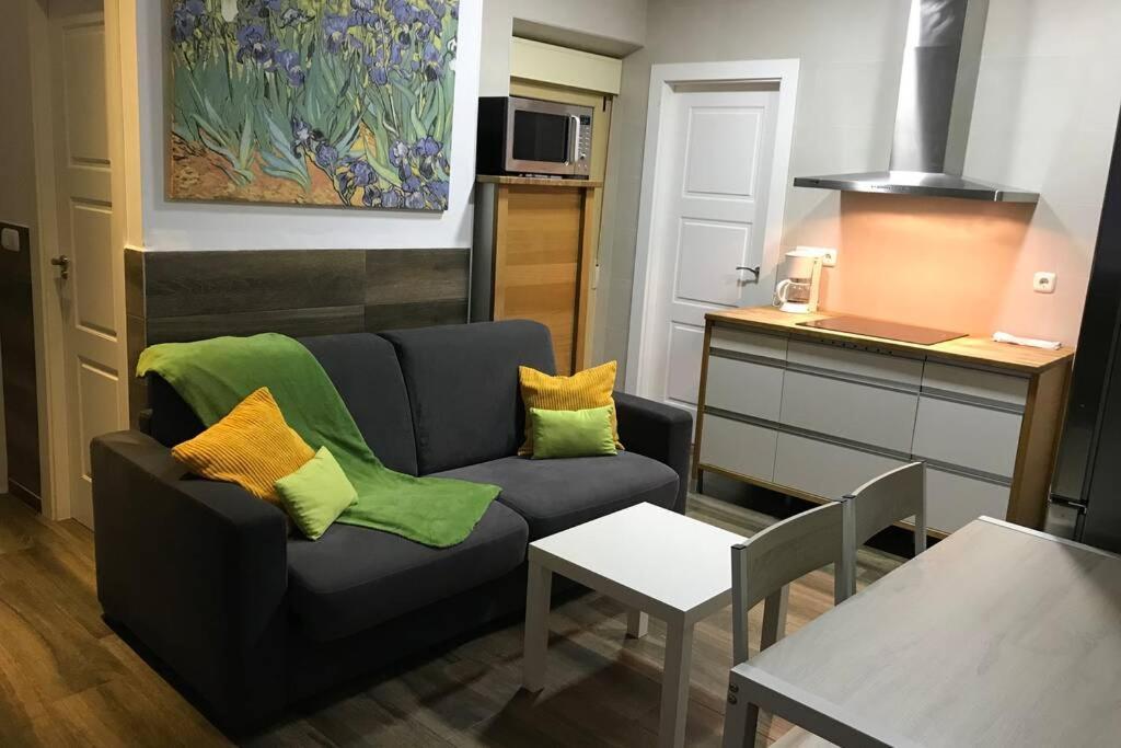 Апартаменти Bonito Apartamento Junto A Paseo De La Bomba Гранада Екстер'єр фото